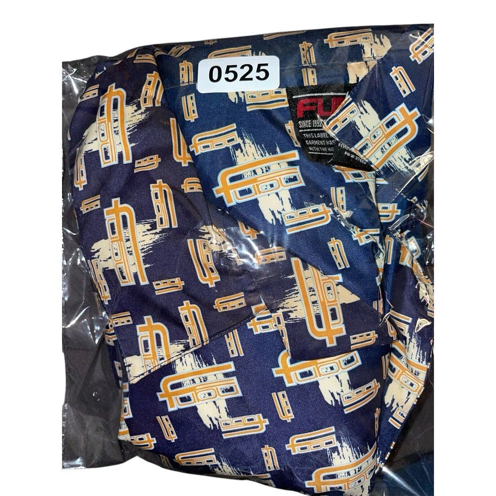 Vintage 90's FUBU Men's 3XL Shirt All Over Print Short Sleeve Button Up Graphic - Picture 8 of 8
